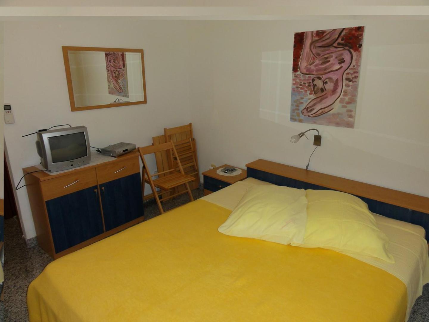 Cozy Apartments And Rooms Pavicini Segotici Exterior photo